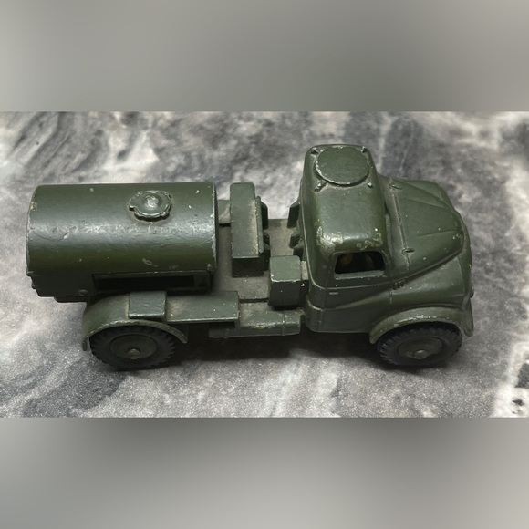 VINTAGE DINKY TOYS 643 ARMY WATER TANKER - Picture 4 of 8